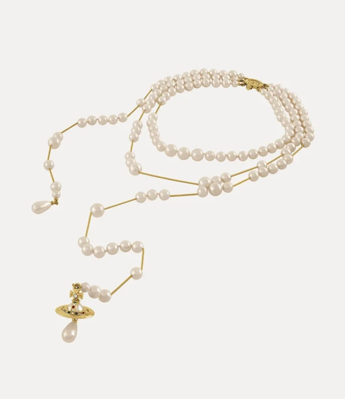 Collier de perles brisé