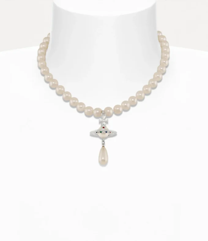 Collier ras du cou à perles